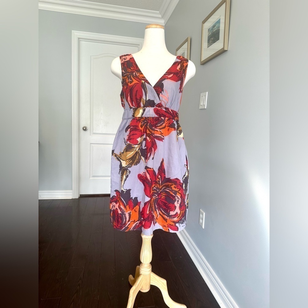 JOE FRESH Floral Wrap Empire Waist V Neck A Line Dress - Gray and Red - Picture 2 of 7